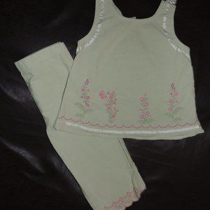 UR it - Girl's Sleeveless A-Line Top & Capri w/Embroidered Flora & Butterflies